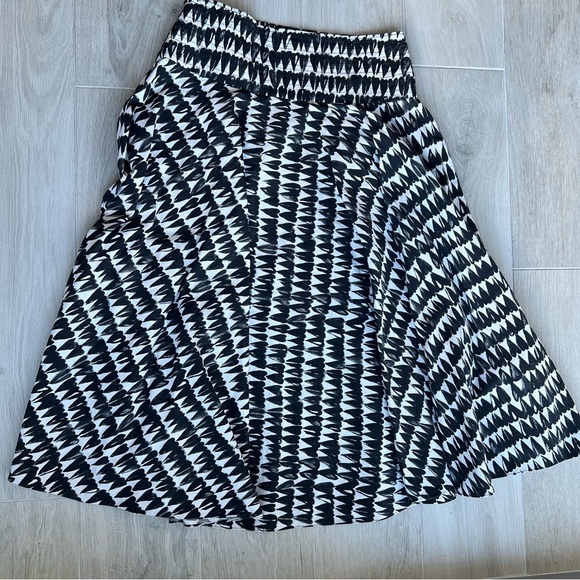 Zara 2 piece sw collection crop top and skirt - Picture 6 of 8